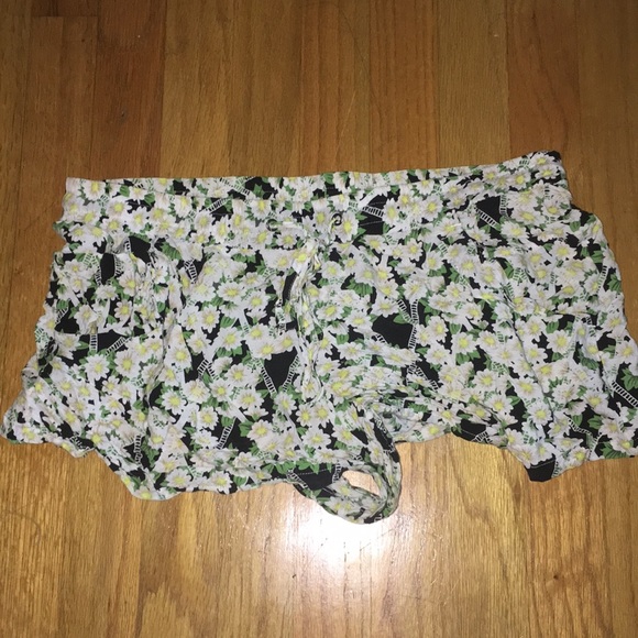 French Connection Pants - Cute Summer Shorts French Connection Pants - Cute Summer Shorts